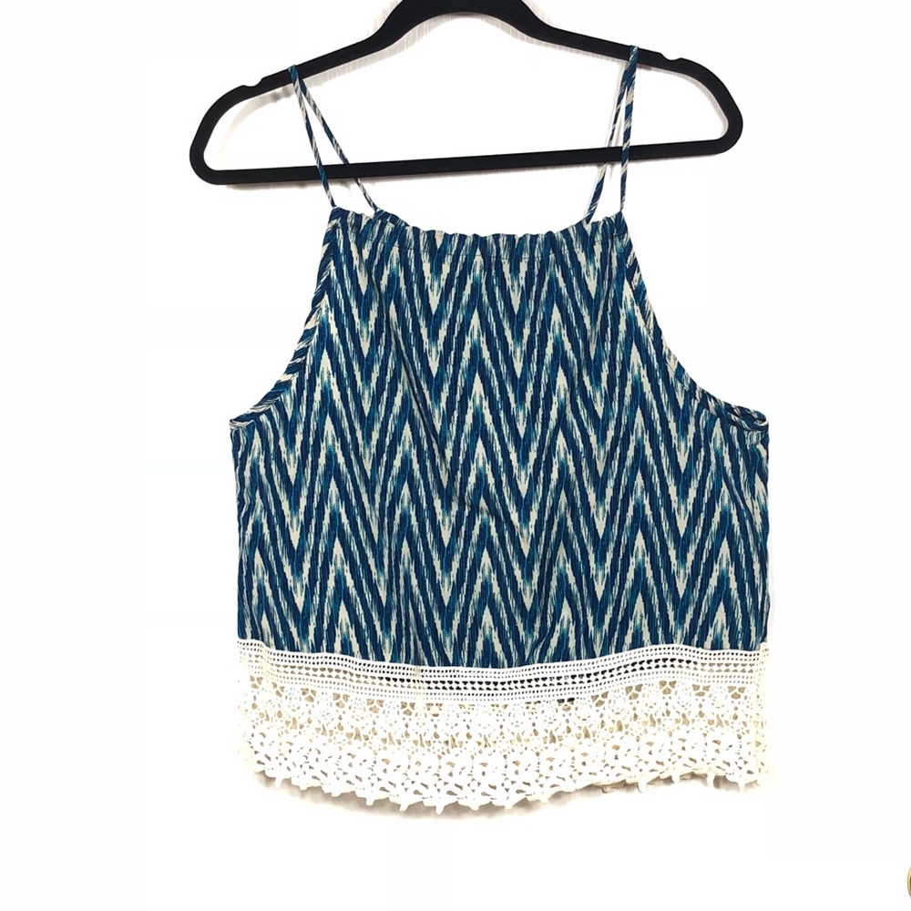 Threads Studio Halter Top Size Medium